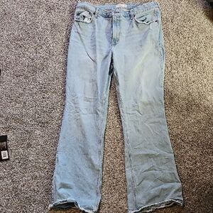 Abercrombie & Fitch Light Wash The Vintage Flare High Rise Jeans Size 33L